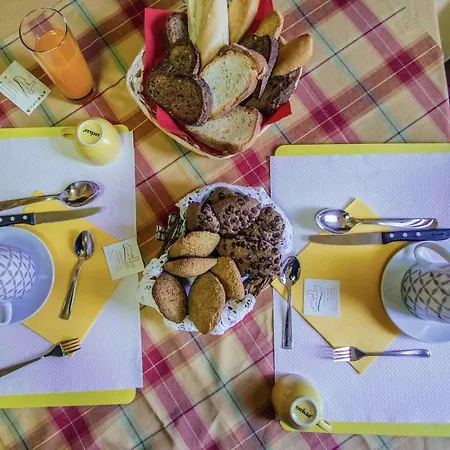 Antiche Mura Nocleg ze śniadaniem 4*